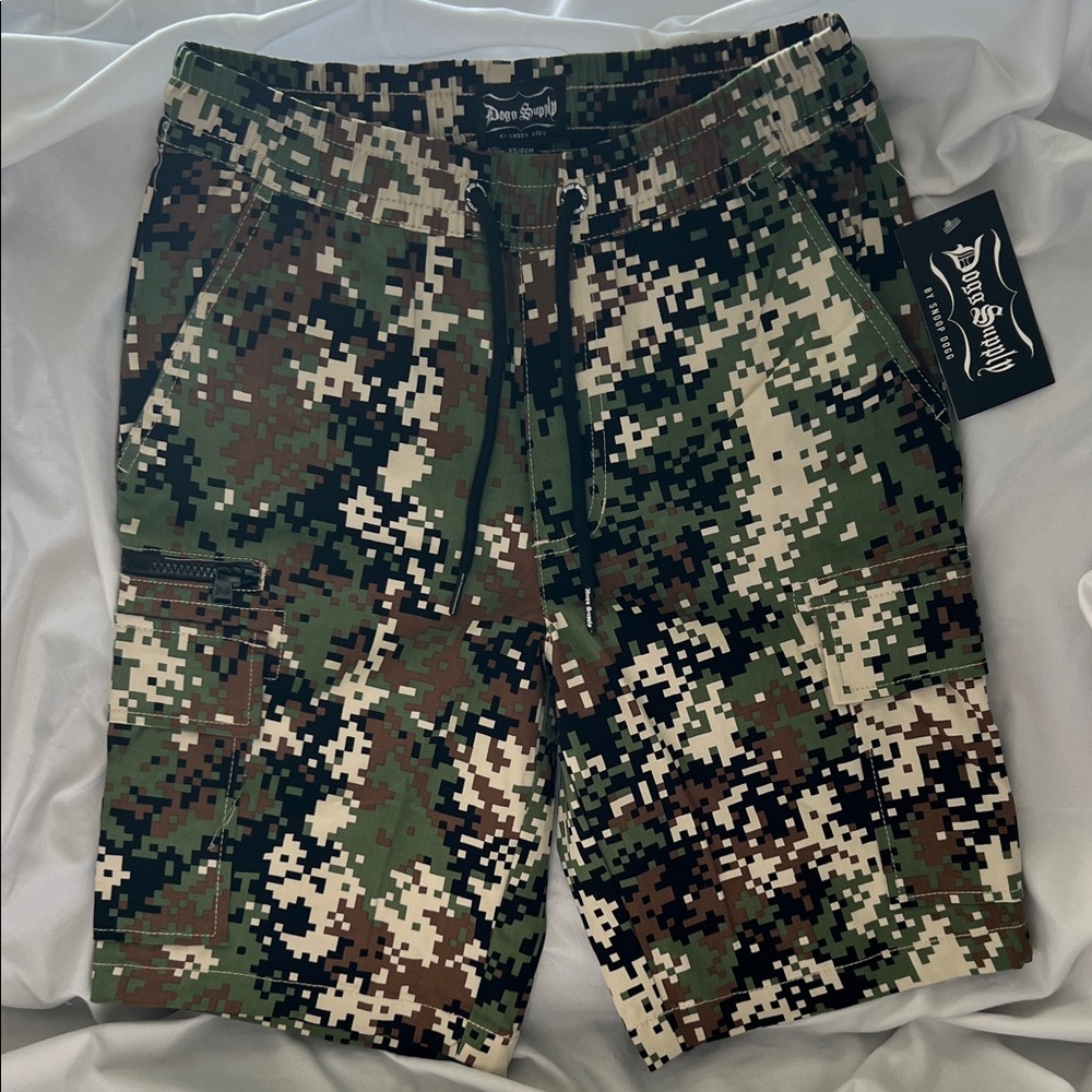 Dogg Supply by Snoop Dogg Digital Camo Cargo Shorts